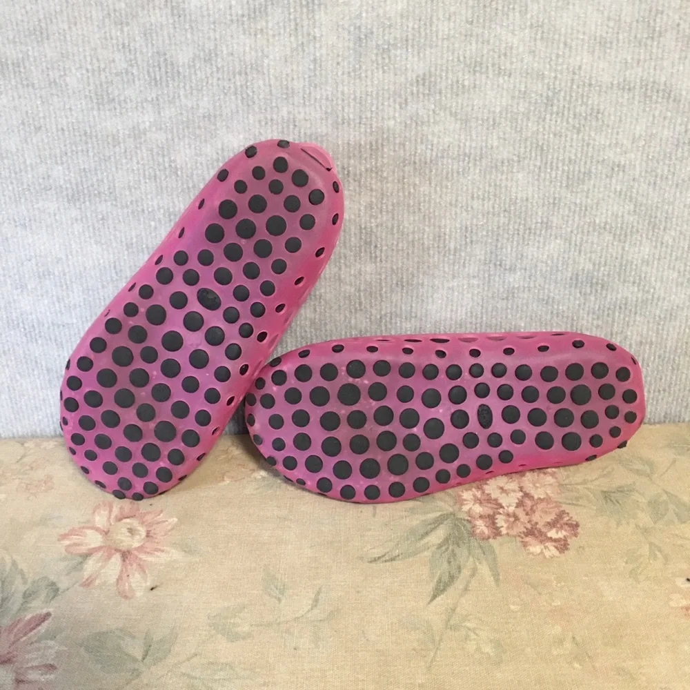 Pink Perforated Water Shoes Clogs Slip On Aqua Beach Pool Shower Flats Like New